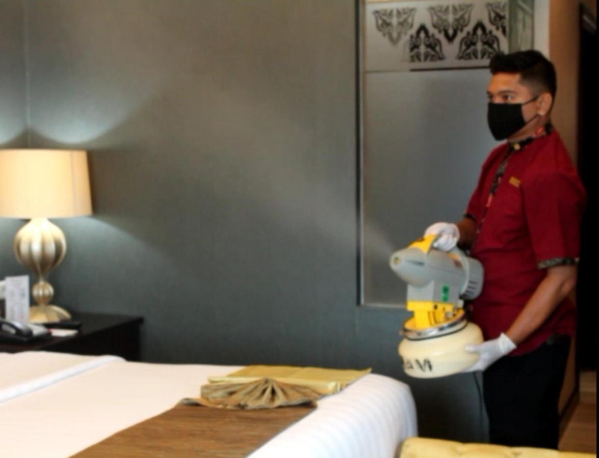 Swiss-Belhotel Амбон Екстериор снимка