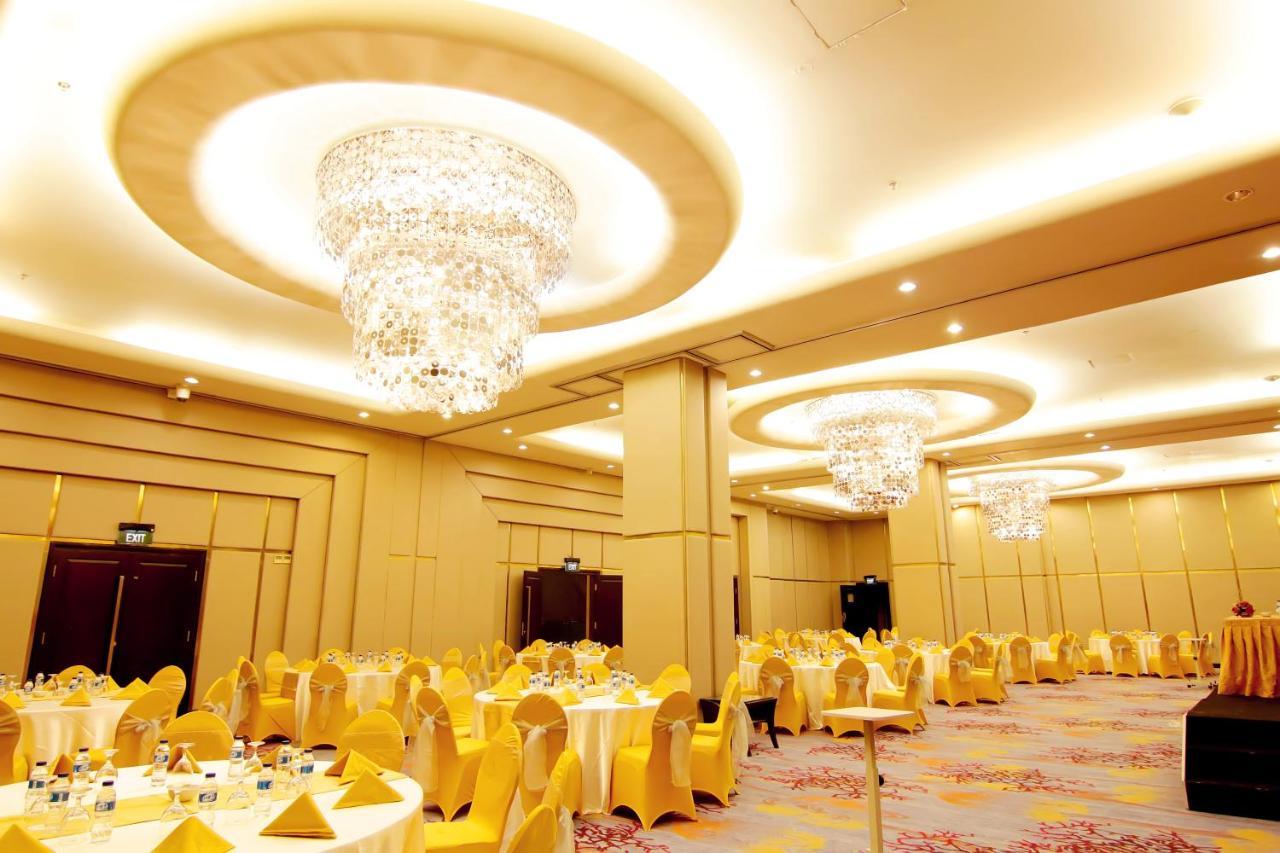 Swiss-Belhotel Амбон Екстериор снимка