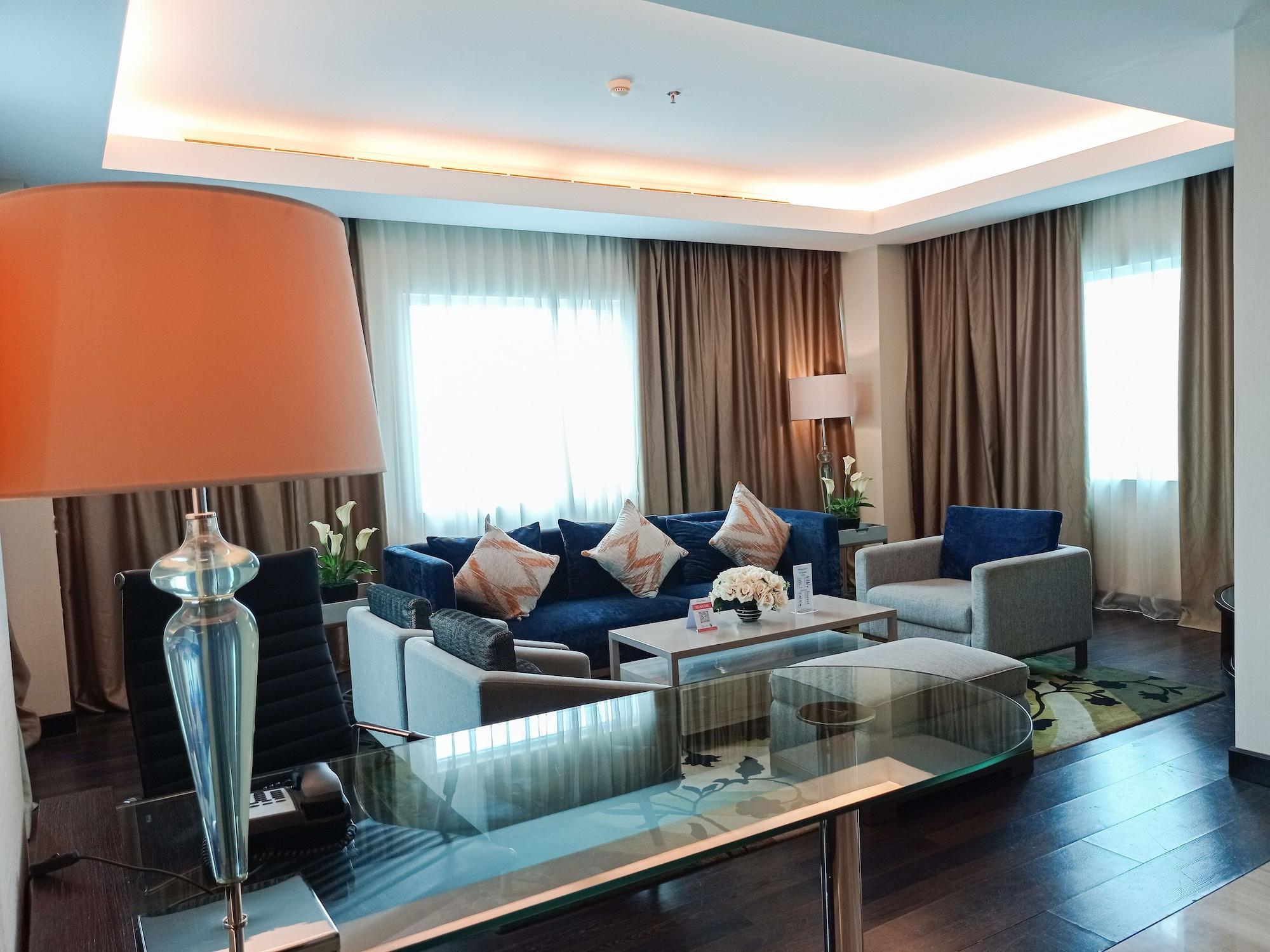 Swiss-Belhotel Амбон Екстериор снимка