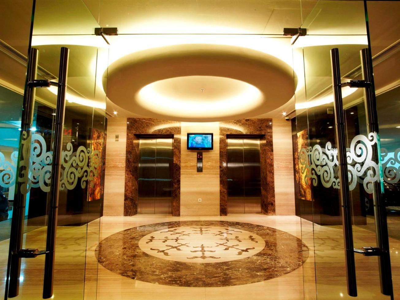 Swiss-Belhotel Амбон Интериор снимка