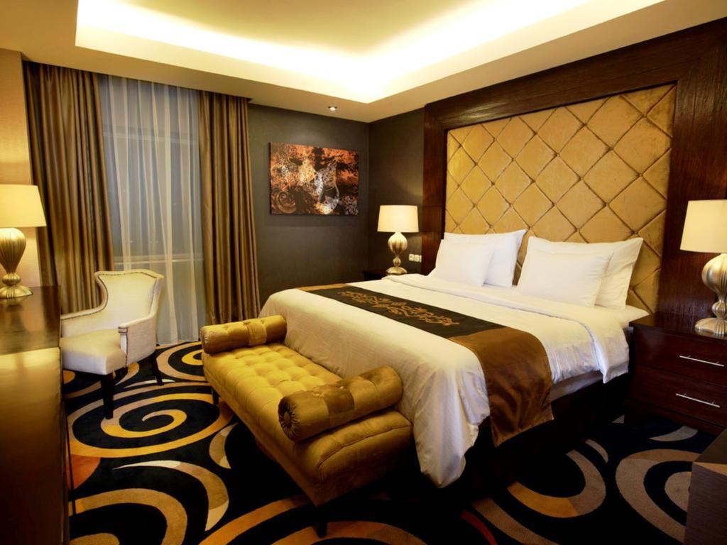 Swiss-Belhotel Амбон Екстериор снимка